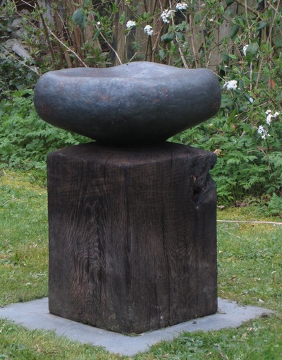 Walton_no_2_bb_-_black_on_burnt_oak_base_on_black_limestone_slab_-_c