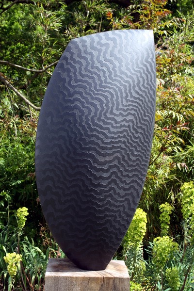 Slate_sail_from_on_oak_plinth_2