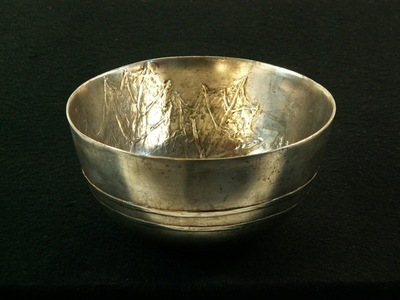 H_a-baker_silvered_bowl_with_leaf_decoration