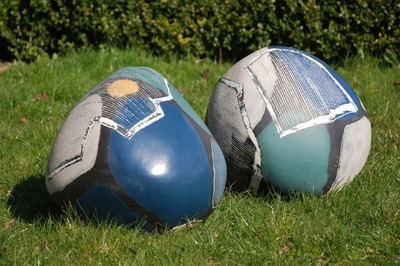 Blue_pebble_forms