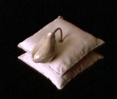 Stacked_pillows_attd_shell