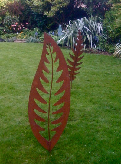 Clarke_pos_neg_leaf